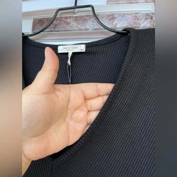 New rag & bone ribbed-knit V-neck dress medium - Picture 7 of 17